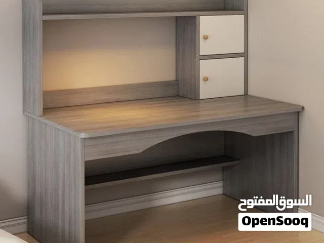 ميز مكتبي ودراسي جاهز