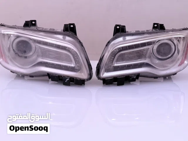 Chrysler 300 Head Lights