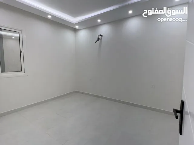 السلام عليكم ورحمه الله شقه للايجار المدينه المنوره حي العزيزيه