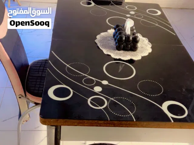 ميز طعام مع 3 كراسي