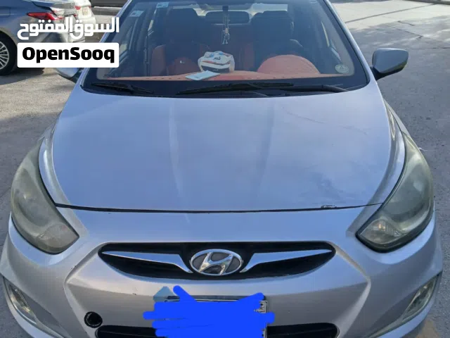 2014 هيونداي اكسنت GL