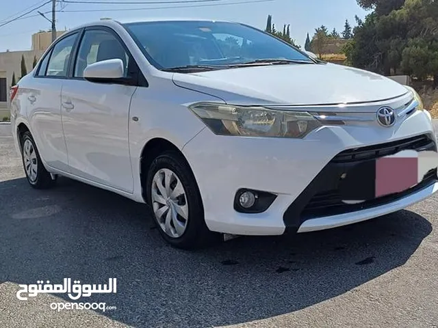 Toyota Yaris 2016, white color - تويوتا يارس 2016، لون ابيض وارد الخليج