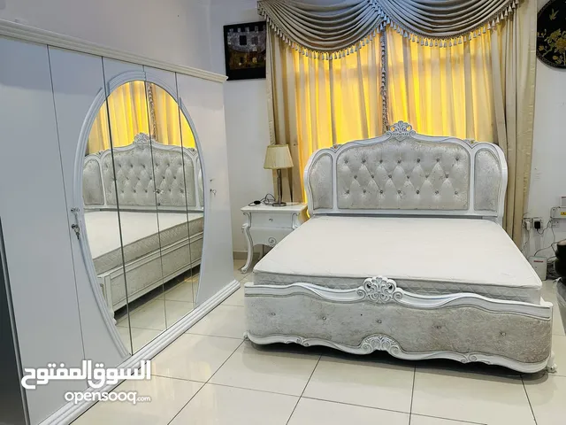 For Sale King Bedroom set in excellent condition