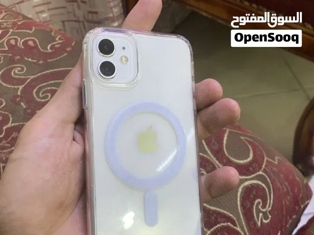 iPhone 11.