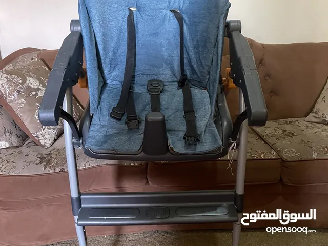 كرسي كتير مرتب بحال جديد شيكو الاصلي سعر 18