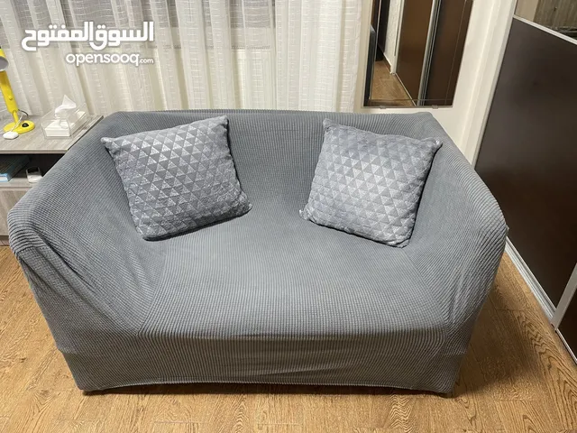 صوفا مقعدين ايكيا (Ikea 2 Seater Sofa) مستعملة للبيع