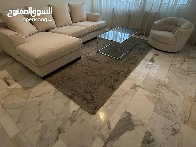 250 m2 4 Bedrooms Apartments for Rent in Amman Abdoun