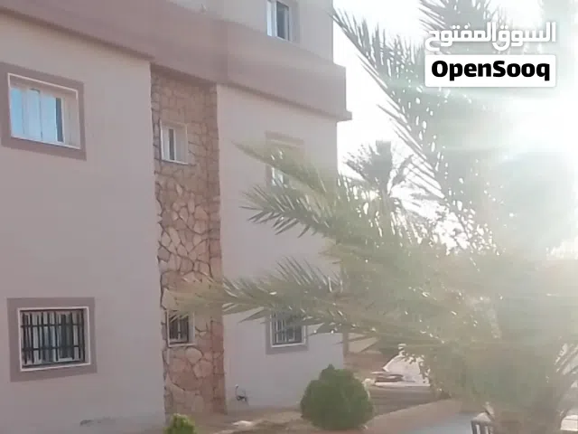 فيلا للبيع او الايجار اقراء الوصف