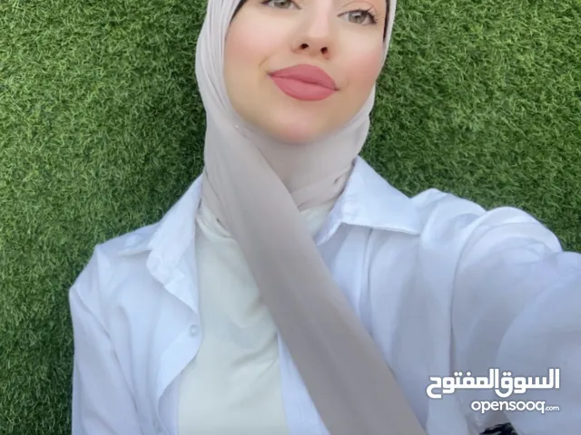 ورود نورالدين أحمد شاعر