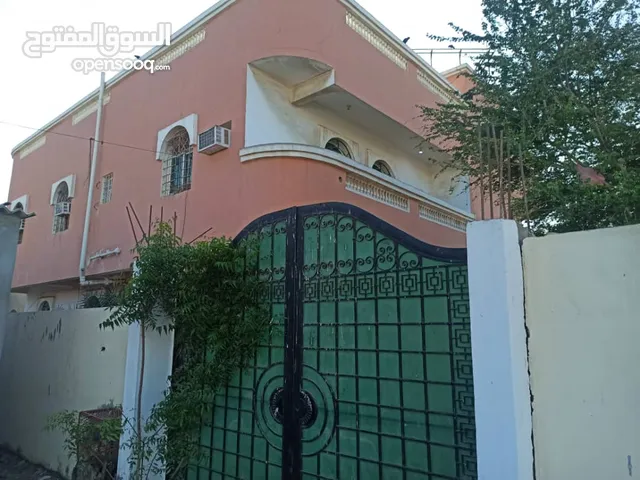 البريقاء عماره دورين مع الحوش للبيع