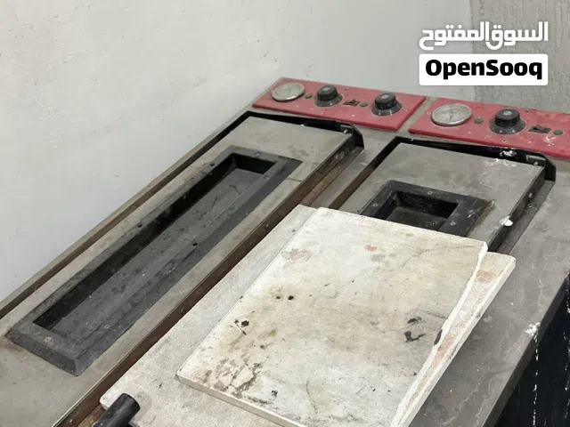 متوفر فرن مستعمل حاله ممتازه فقط الخامه متكسره