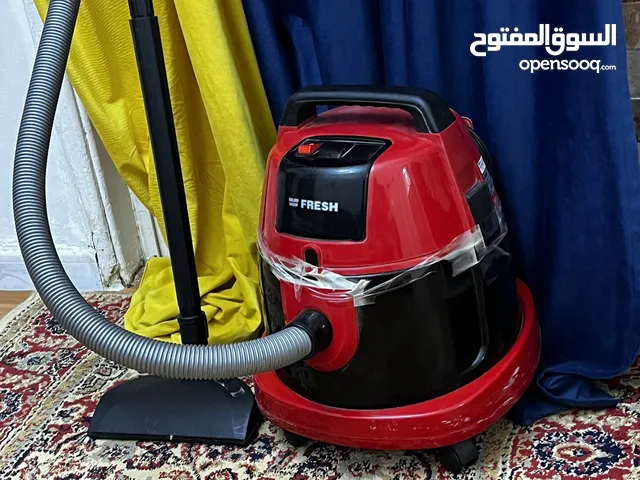 مكنسة الكهربائية في حاله جيدة مع مكواة البخار تحتاج صيانه