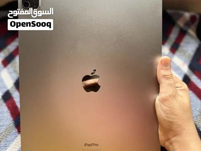 iPad Pro M2 12.9inch 128gb for sale and exchange just screen is crack it is cost 15 riyal