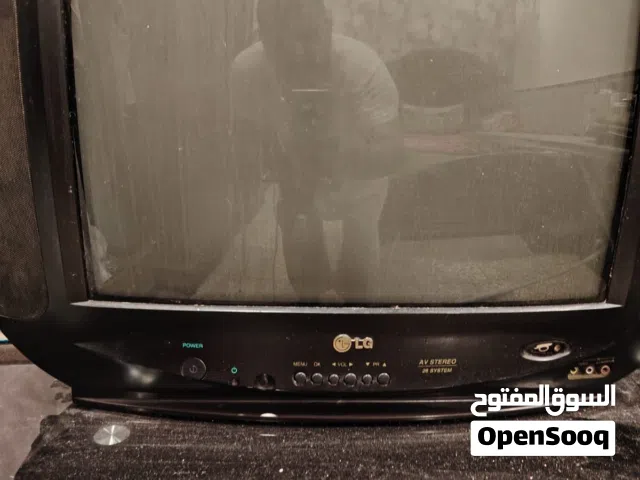 ميز كزاز قديم جديد وتلفزيون ال جي شغال ريموت موجود كامل