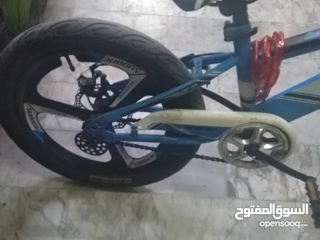 دراجة هوائية شبه جديدة زرقاء مقاس 26 وقابل للتفاوض بالمعقول