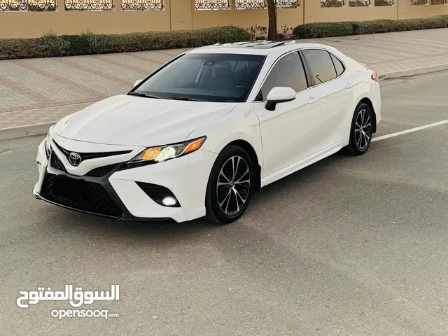 تويوتا كامري وارد أمريكي سبورت بكج اصلي بحال الوكاله Camry sport استخدام شخصي مالك واحد بالاردن