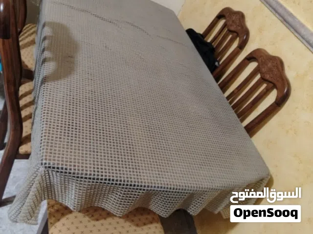طاولة سفره مستعمله للبيع
