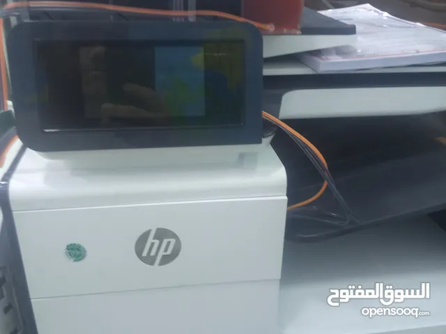 طابعة hp477 بالة ونظيفة الطابعة واضحة وتفيد لسحب الكتب والملازم