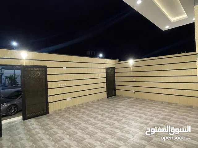 30 m2 5 Bedrooms Apartments for Rent in Tabuk Al Bawadi