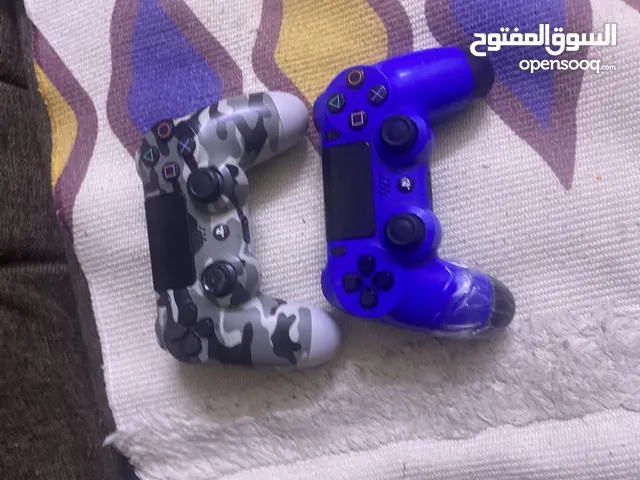 يدات بليستيشن 4 مستعملين تستفيد منها قطع غيار