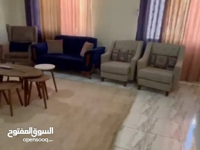 كنب بحال ممتاز للبيع