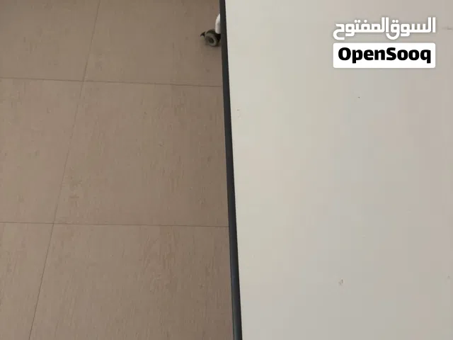 طاوله طويله جميله للبيع