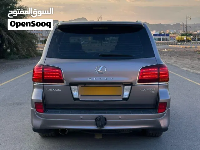 للبيع لكزس فورويل LX570 موديل 2012  خليجي رقم 1 فول اوبشن او البدل بسيارة دفع رباعي