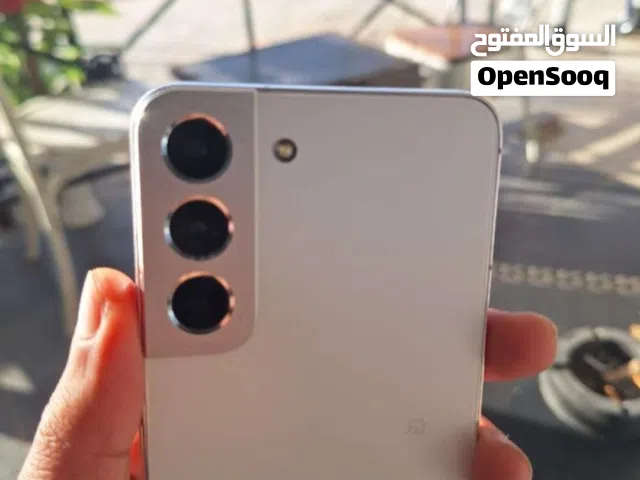 عرض اليوم s22ربي يبارك قدام اعيونك عيبه الوحيد فريم الكميرات في اترات الكفر و العضم و الشاشه ساليمات