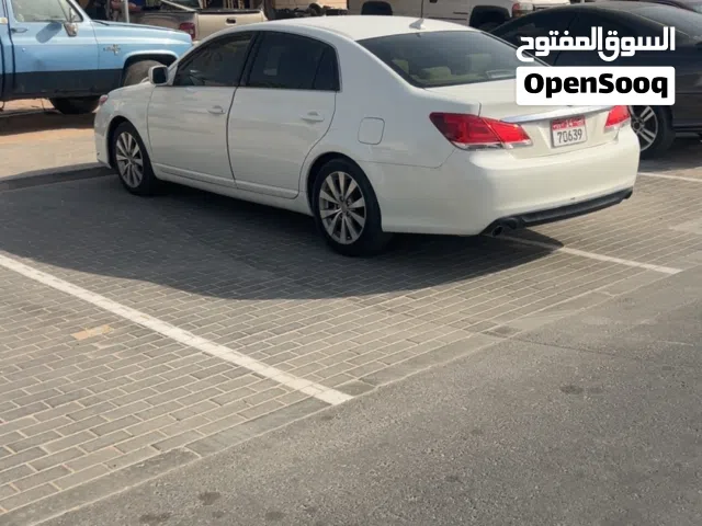 2008 تويوتا افالون Base