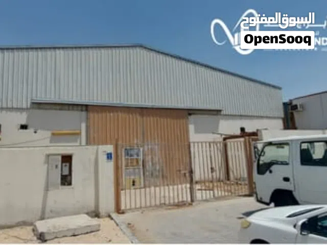 للبيع منجرة بالصناعيه شارع 33 بمساحه 700 متر مستعملة من قبل