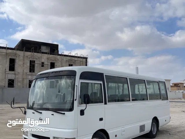 Nissan civilian 2014