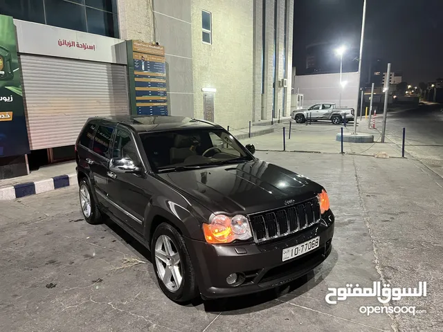 جيب شيروكي Hemi 5700 V8 srt8موديل 2005