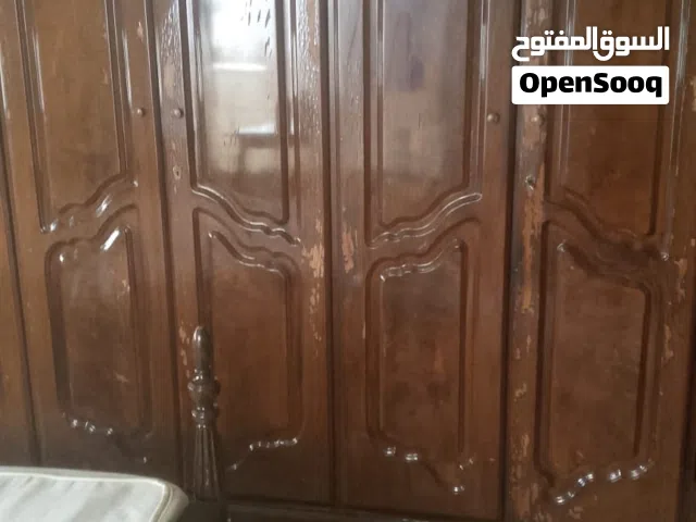 خزانة خشب امريكي