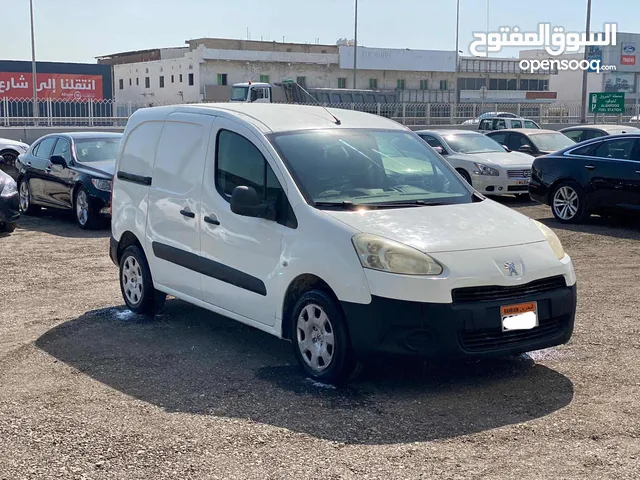 Used Peugeot Cars For Sale in Central Governorate: Second Hand, Pre Owned :  Best Prices
