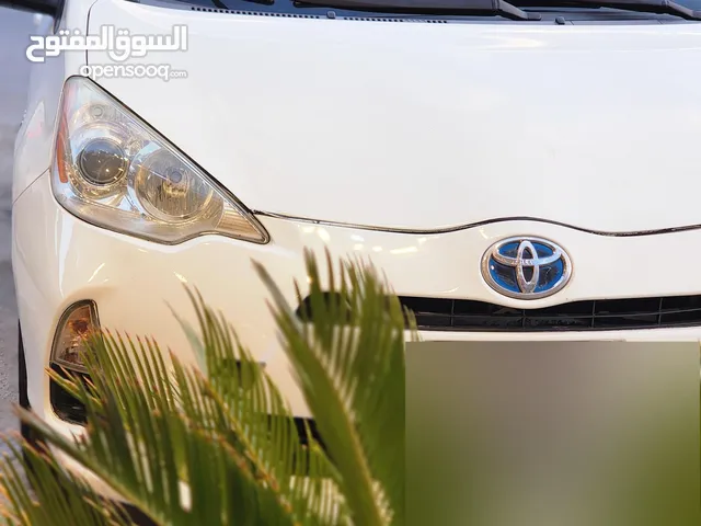 TOYOTA PRIUS C 2014