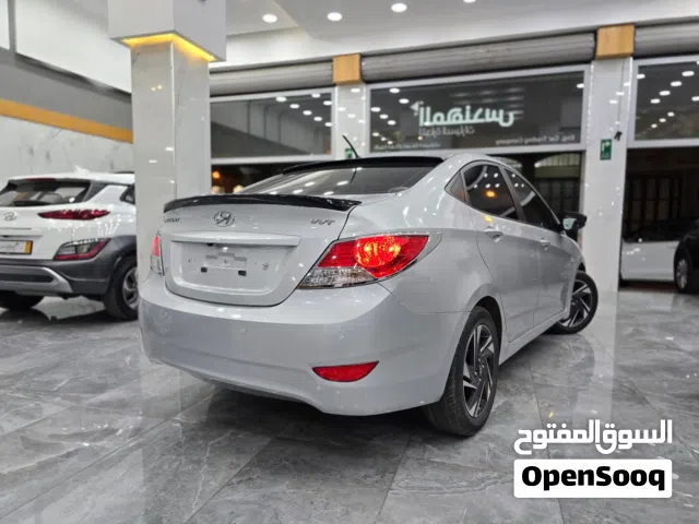 2014 هيونداي اكسنت GL