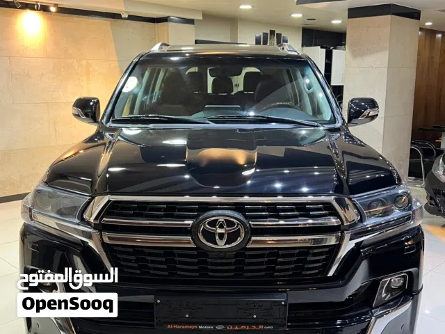 2019 Toyota Land Cruiser VXR