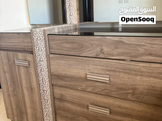تواليت او بيرو للبيع