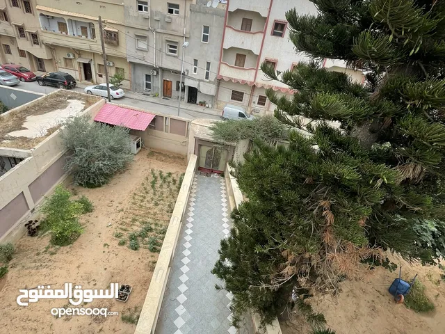 600 m2 More than 6 bedrooms Villa for Sale in Tripoli Gorje