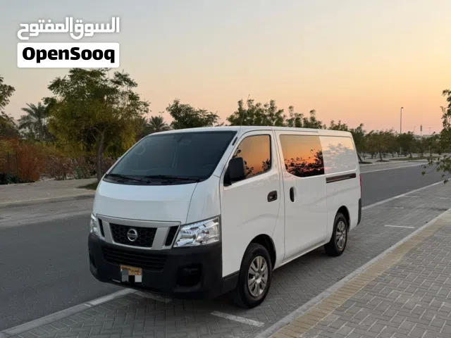 للبيع باص نيسان