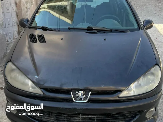 Used Peugeot 206 in Zarqa