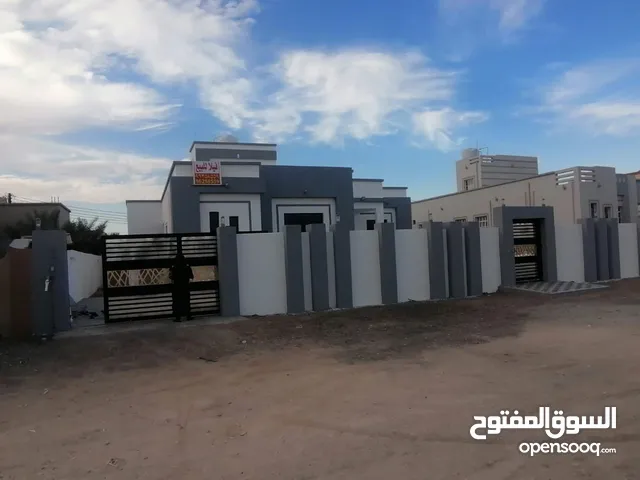 233 m2 3 Bedrooms Villa for Sale in Al Dhahirah Ibri