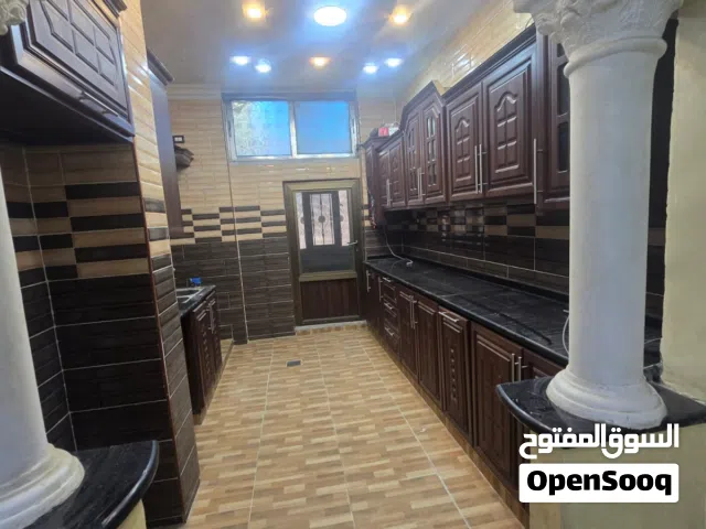 Building for Sale in Zarqa Jabal Tareq