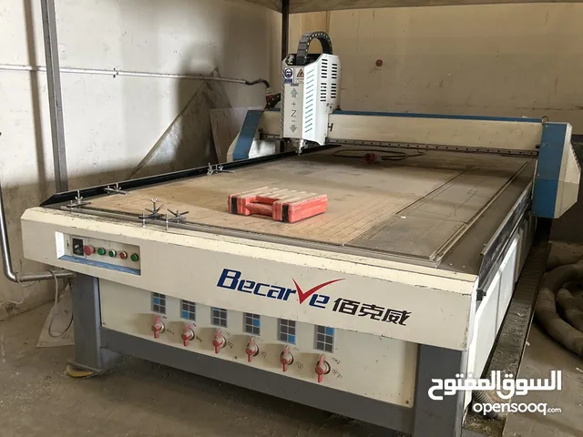CNC Router 3x 1.5 m bed ( wood plus aluminum) perfect running condition well maintained with vacuum