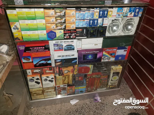 للبيع محل زينة وتنجيد سيارات بسعر عررررطة في الصافية