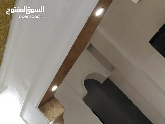 170 m2 3 Bedrooms Townhouse for Rent in Salt Al Khandaq