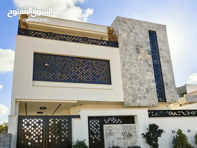 900m2 3 Bedrooms Villa for Sale in Tripoli Al-Serraj