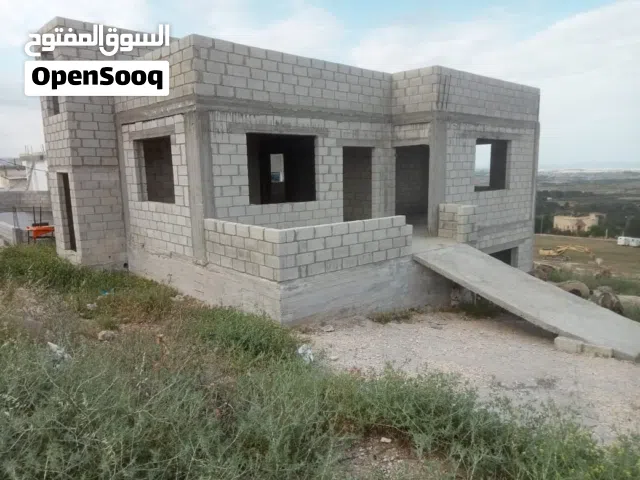 منزل قيد التشطيب
