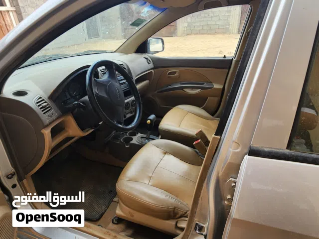 2004 كيا بيكانتو Standard