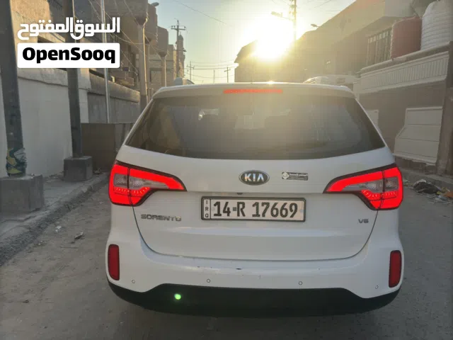 2015 كيا سورينتو Standard